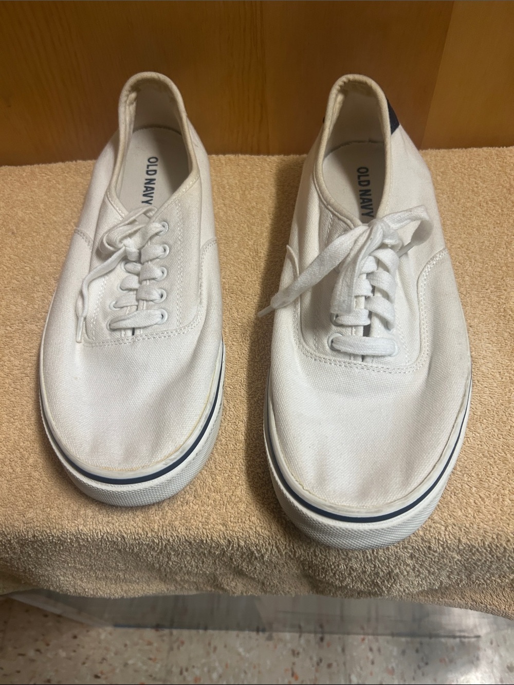 Old Navy Men's White Canvas Lace-Up Sneakers with Navy Trim
